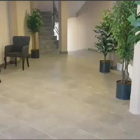 Hotel Grand Cennet *