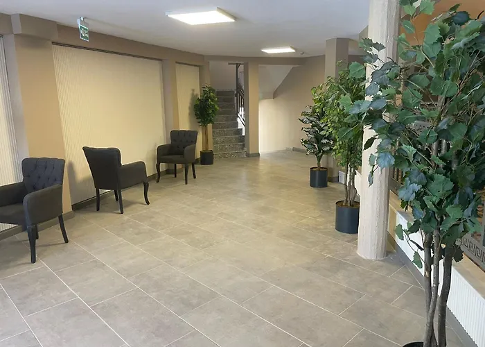 Hotel Grand Cennet *