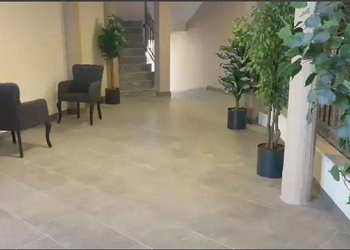 Hotel Grand Cennet *