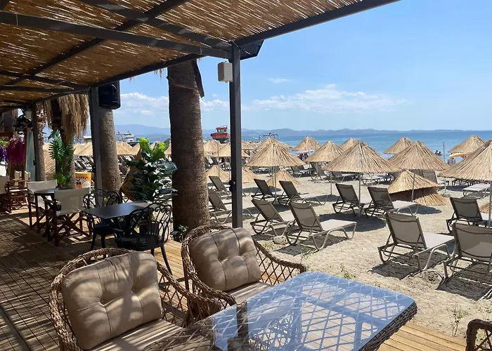 Hotel Grand Cennet *