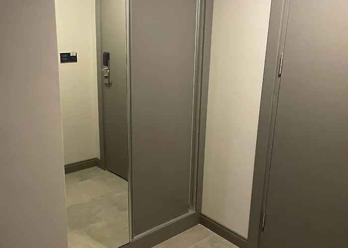 Grand Cennet Hotel *