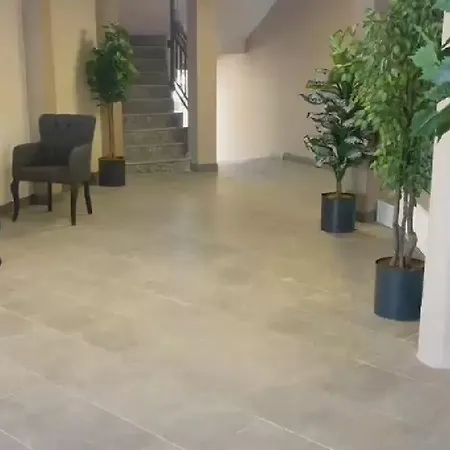 Hotel Grand Cennet *